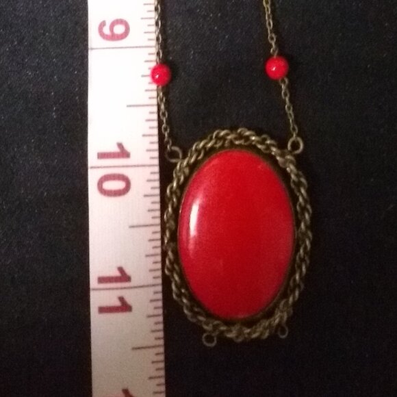 Red Vintage Pendant with Gold Chain! - Picture 4 of 5